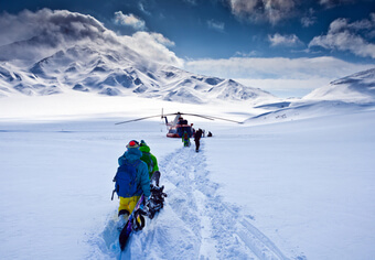 heli skiing